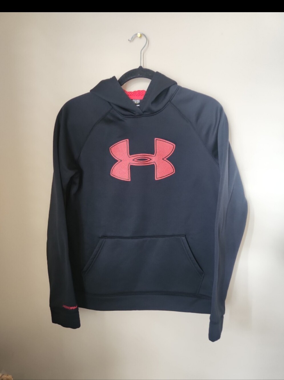 Under Armour Black Boys Hoodie With Red Logo - YXL